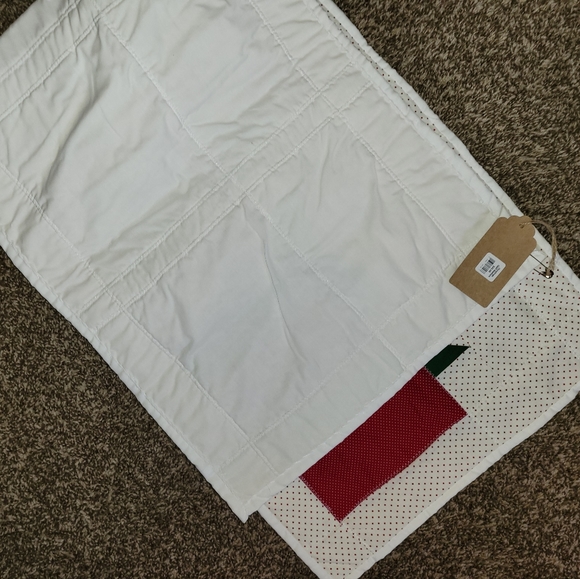 Handmade Christmas Table Runner 49" long x 17" wide New - Picture 5 of 6